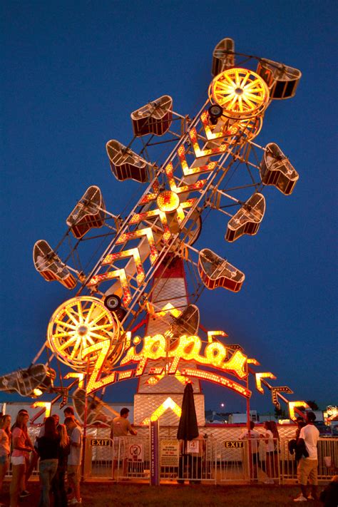 Oct 29, 2015 · These Chance Rides traveling rotational spinning attractions have been around since the late 1960s and can be found at fairs and festivals throughout North A... 